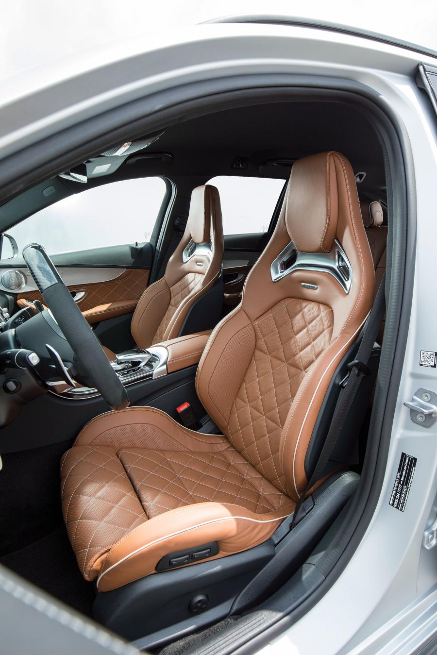 Интерьер Mercedes-AMG C63 S Estate (S205) 2018 года  (WW) (фото 4 из 38)